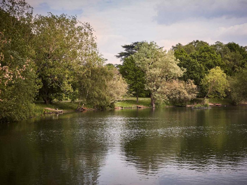 Show Century Court Bracknell Water